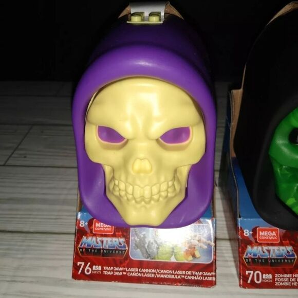 Mega Construx Masters of the Universe ZOMBIE HE-MAN and TRAP JAW Building Toys - Picture 4 of 8